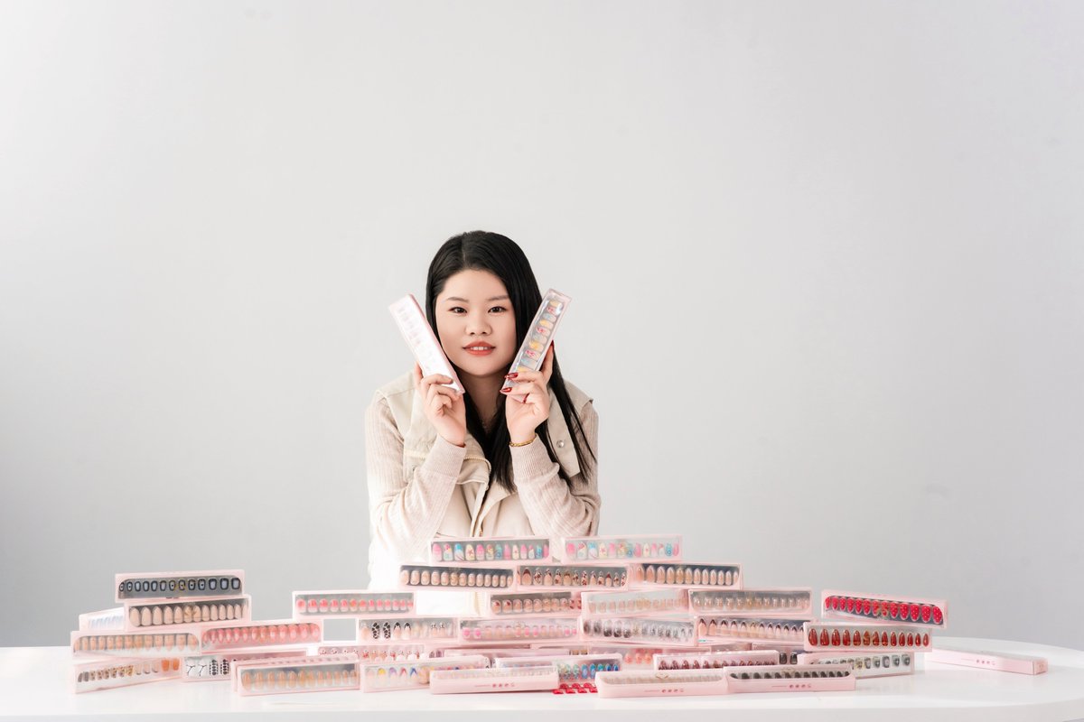 GiseleCrafts's tweet photo. 💅 New styles, ready for your next collection!
French tips, cat-eye, ombré & 3D press-on nails with HEMA-Free materials, OEM/ODM support and fast delivery.
📧 sales@giselenails.com
🌐 https://t.co/fwqd4IuKKU
#gisele #pressonnails #oemodm #nailfactory #wholesalenails https://t.co/ZDXASiiris