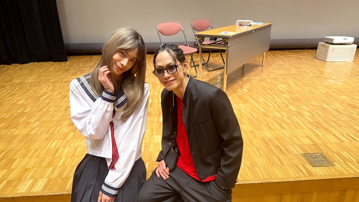 yomitama's tweet photo. 【ISM FCイベント2026 ~ISM 夏期講習~】
閉幕。。🌻

ご来場頂いた皆様
応援して下さった皆様
誠にありがとうございました‼︎

お手紙
お差し入れ
嬉しゅうございました‼︎
ありがとうございます。。＊

ちゃんと勉強をさせて頂きました📚笑

皆様と共に過ごせた
素敵な時間に感謝です。。＊ https://t.co/d95bK9R2e9