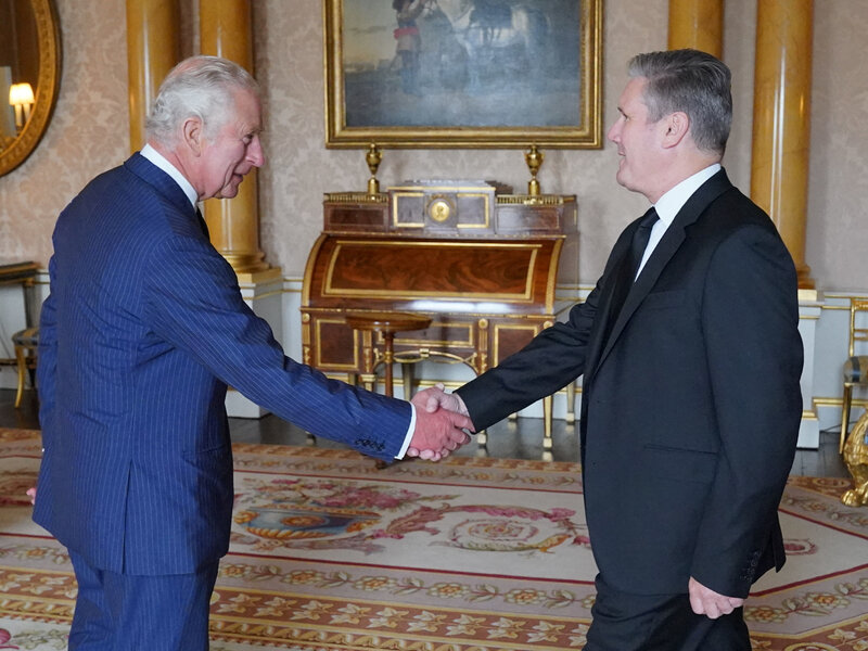 JAHeale's tweet photo. The King welcomes his fourth PM in four years: https://t.co/MaUXiufCHt