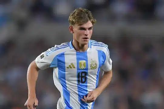 MarSetez's tweet photo. "Prometo dar todo para traer esta Copa de vuelta a Argentina"
               
    Nico Paz. https://t.co/8nGnILBPiw