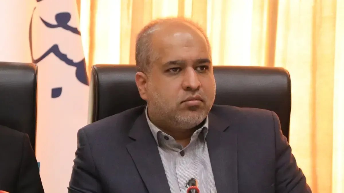 restitutorII's tweet photo. 🇮🇷⚔️🇺🇸🇮🇱
🇱🇧🇸🇾
À la télévision iranienne, le député iranien Ali Khezrian proche des Gardiens de la révolution menace ouvertement d'envahir la Syrie si le président syrien, Ahmed al-Sharaa, décide de lancer une intervention militaire au Liban contre le Hezbollah: "Si Jolani pense attaquer le Hezbollah, les forces de la Résistance sont prêtes à libérer la Syrie, nous écraserons les forces de Jolani".

Une situation qui risque ne pas plaire à la Turquie.

Dans le même temps, les autorités syriennes ont renforcé les contrôles des camions-citernes en provenance d'Irak, après la découverte, la semaine dernière, d'armes et de missiles destinés au Hezbollah, dissimulés dans un convoi transportant du pétrole vers le port de Baniyas, sur la côte méditerranéenne.