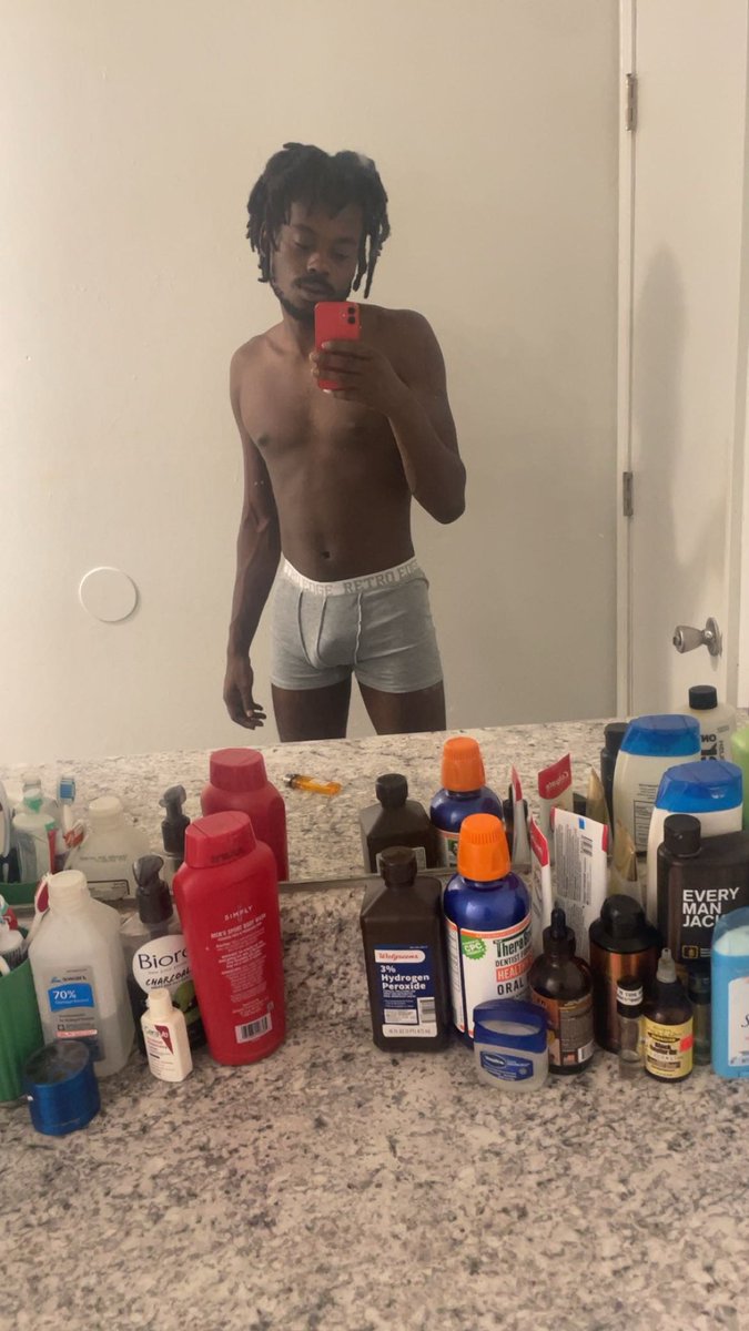 Nbaslick_8's tweet photo. Who would like to see a unfiltered pic??
If anybody wanna collab hit my dm
#newcontentcreator https://t.co/uqz7ijlNEN
