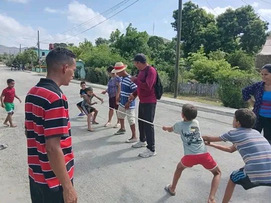 Eliadis9's tweet photo. #Imías Continúan actividades de verano en Imías. https://t.co/dC8Y1Ud6mP