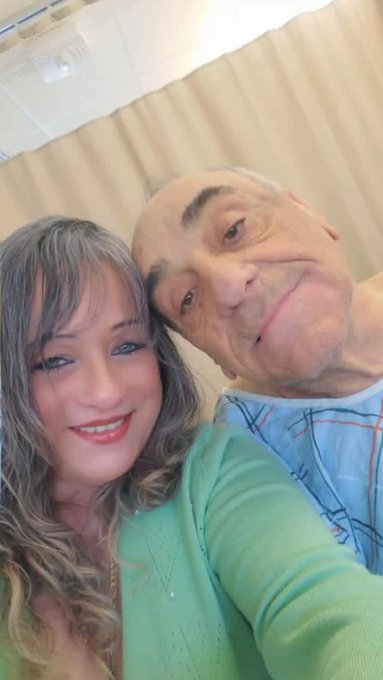 Ivermectinkart's tweet photo. 🚨Stage 4 Lung Cancer: Significant Tumor Shrinkage Reported After 4 Months

A 65-year-old man from North Carolina with Stage 4 Lung Cancer that had spread to his bones shared his progress after following a combination protocol.

He began treatment in November 2025 with:
   • Ivermectin (1.5 mg/kg/day)
   • Fenbendazole (1500 mg/day)
   • Mebendazole (1500 mg/day)
   • CBD Oil (100 mg/day)
   • Immunotherapy

After 4 months, his scans showed notable improvement:
   • The largest lesion in his left pelvis had a significant decrease in size.
   • The largest lesion in his right acetabulum was also significantly diminished.

This case highlights the growing interest in using repurposed drugs like Ivermectin, Fenbendazole, and Mebendazole alongside conventional treatments such as immunotherapy.

While individual results vary and more research is still needed, stories like this continue to spark discussion around combination approaches in advanced cancer care.