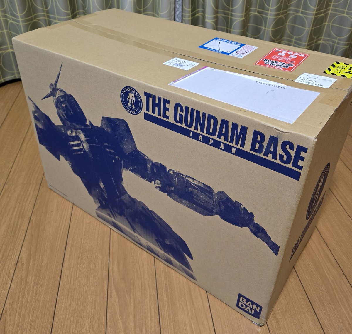 modeler_papy's tweet photo. 帰宅したら宝箱が届いてました！
…やらかしあげた～(о´∀`о)
興奮冷めたら、軽く引きました(笑)
これにてプチ夏休み東京の旅終了ー
またがんばって働きますー
#ガンダムベース
#おたちゅう4号店
#ガンプラ好きと繋がりたい https://t.co/WoBkL1tCpj