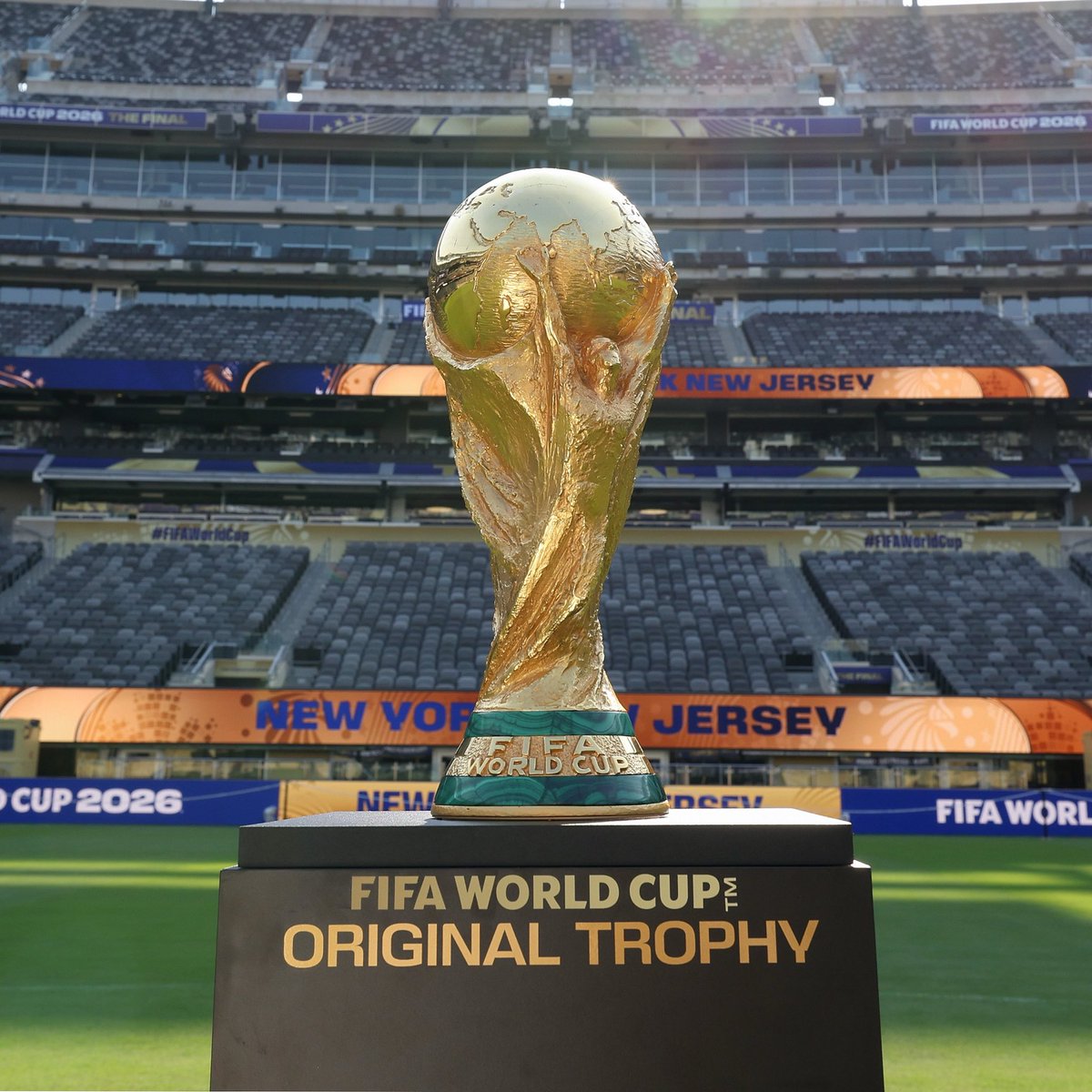 centregoals's tweet photo. 🚨🚨| BREAKING: CONMEBOL president Alejandro Domínguez announces the 2030 FIFA World Cup will feature 𝟔𝟒 𝐓𝐄𝐀𝐌𝐒 teams — not 48. 

The tournament will kick off across Uruguay, Argentina and Paraguay in commemoration of the World Cup centenary. https://t.co/saNzKNP8Ic