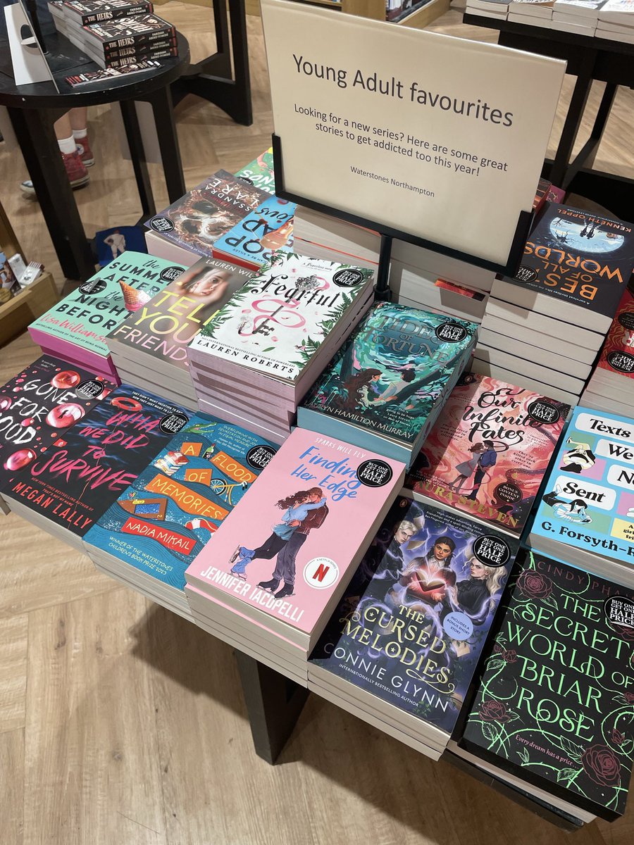 CampionLiteracy's tweet photo. Happy holidays! It’s time to stock up on reading materials. Whether it’s from a library, a bookshop, something online or an audiobook, we are challenging every student (and teacher) to read at least 5 books over the hols #proudtobeCampion #summerreadingchallenge https://t.co/Frr1iKgC35