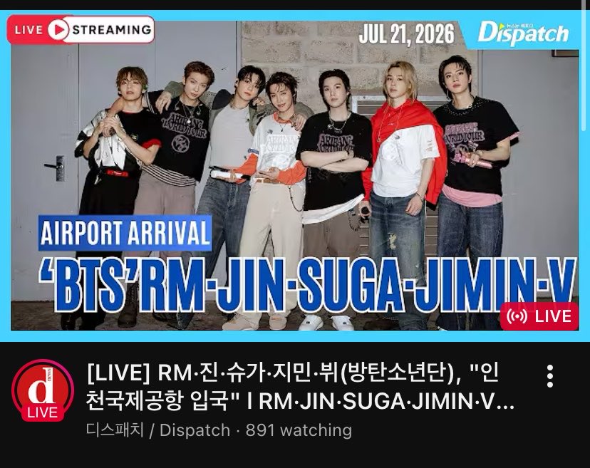 SICKTEAR7's tweet photo. Wait jungkook is staying in US? JJK2 is coming guys WAKE UPPPP https://t.co/rwMGP2tSjh