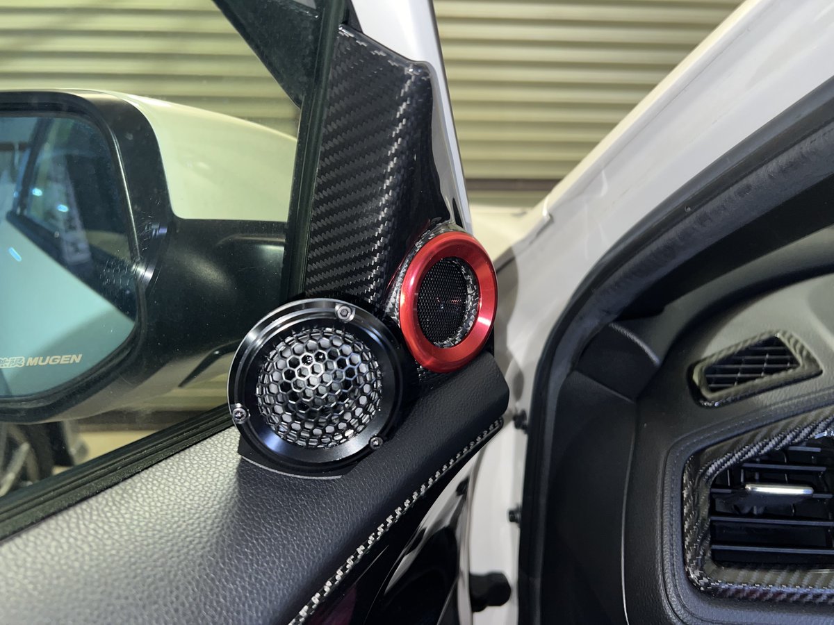 lock_ZN6's tweet photo. ヤフオクでおもしろそうなツイーター見つけたので、購入してみました🚗

#シビックタイプR
#FK8 https://t.co/6AuX84mTpU