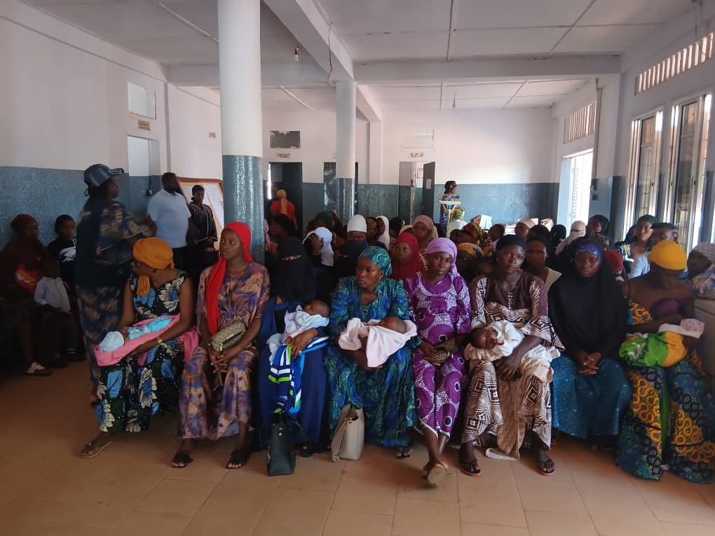 Sevguinee's tweet photo. 📍Kankan | Le 20 juillet 2026, l'ONG Santé Espoir Vie a sensibilisé 39 personnes (30 femmes et 9 hommes) au centre de santé de Salamani sur les modes de transmission et de prévention du #VIHSIDA. Une activité du dispositif #SOFIA, avec l'appui de #LInitiative. #Santé #Guinée https://t.co/TKxY9v1dJq