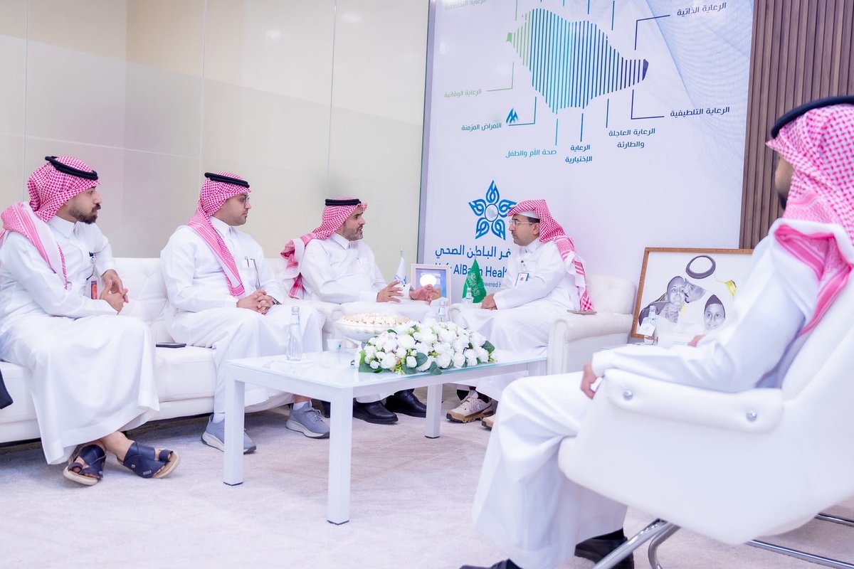 HBHCluster's tweet photo. استمرارًا لتعزيز الشراكات الاستراتيجية، التقى الرئيس التنفيذي لـ #تجمع_حفرالباطن_الصحي بالرئيس التنفيذي للقطاع التجاري في نوبكو، الأستاذ خالد الغامدي، حيث ناقش الجانبان فرص تطوير التعاون المشترك، وبناء مبادرات نوعية تسهم في رفع كفاءة الخدمات الصحية، وتعزيز التكامل بما ينعكس إيجابًا على جودة الرعاية الصحية وتجربة المستفيد.