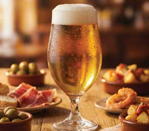 portalhoreca's tweet photo. La #cerveza 'sin' impulsa a un sector cervecero que acusa la bajada de #consumo
https://t.co/DsWgcWpoOy
#sinalcohol @CervecerosES #horeca #hostelería https://t.co/cn2GNPK3ru