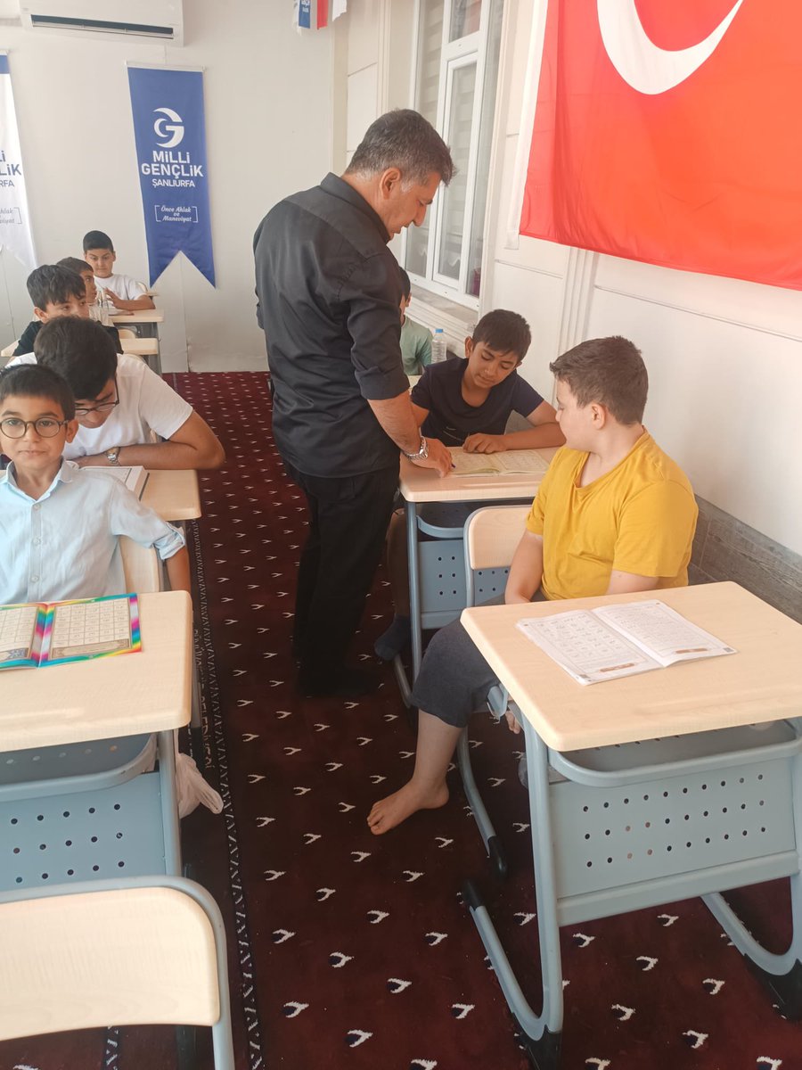 MGDurfa's tweet photo. Kampımızda 11. Gün!
Milli Gençlik Şanlıurfa Yaz Kampı’nda heyecanımız katlanarak artıyor! Gençlerimiz ilk günkü azimle öğrenmeye, kendilerini geliştirmeye ve kardeşlik bağlarını güçlendirmeye devam ediyor. 
@ozvatan_ahmet 
@NebiKaplan63 
@milligenclikmgd https://t.co/tu0cT9MC2S