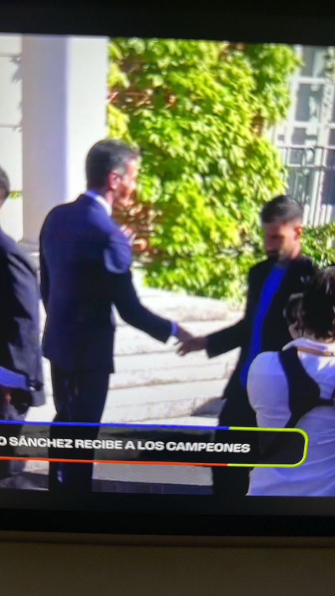 RAKATRAN's tweet photo. @SarahPerezSanta Y Baena https://t.co/RjzV5DICnl
