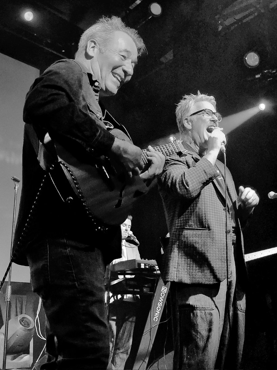 DJairportdisco's tweet photo. Fun and great music. 😃🎶🎵 Eddie and Gary  @ChinaCrisisUK at The Sub Rooms in Stroud (May 16, 2026)
#eddielundon #garydaly #subrooms #greatgig #fun #chinacrisisuk #wonderfulsongs #chinacrisismusic #happymemories #gigphoto #mypic https://t.co/4Nib1SK1pE