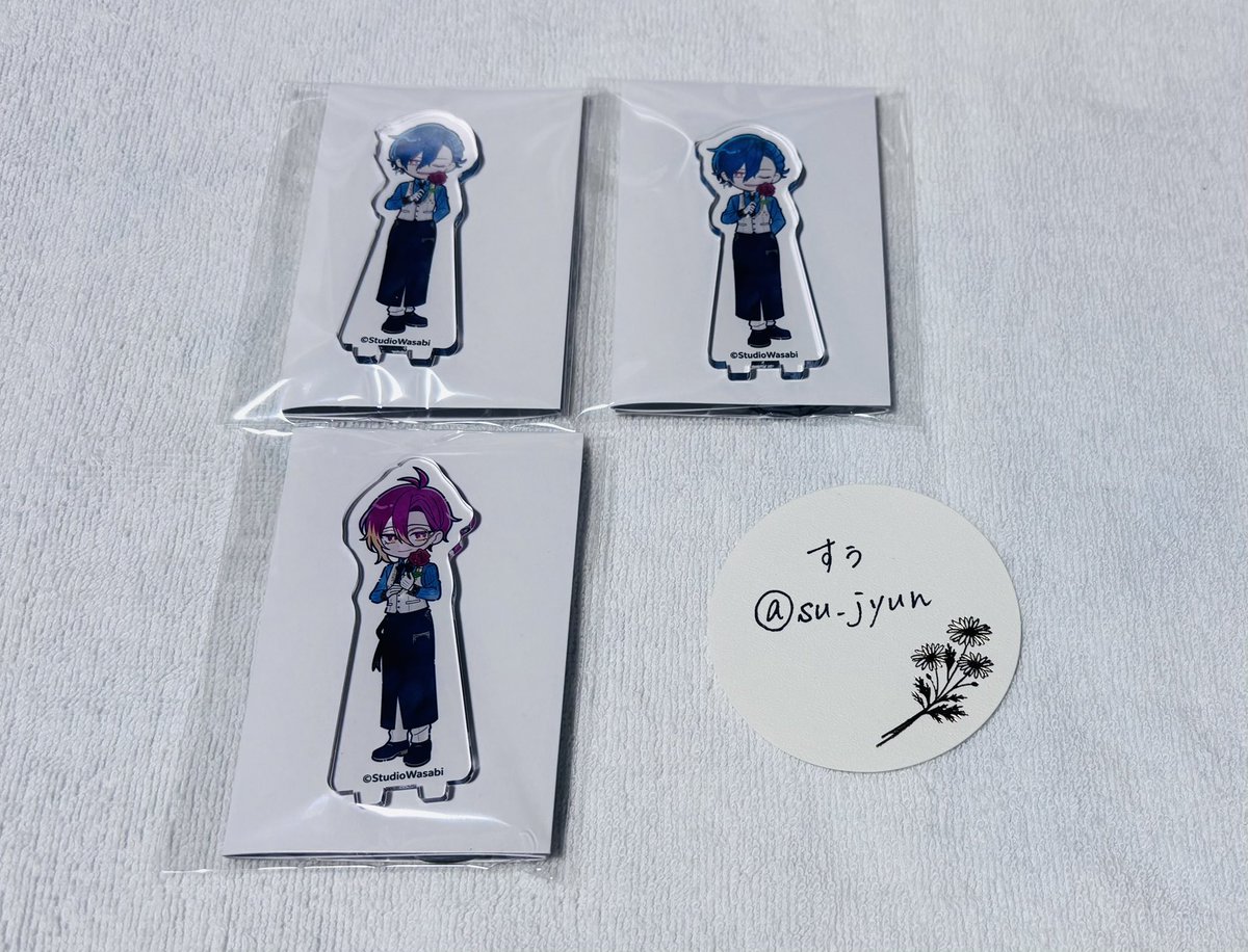 su_jyun's tweet photo. 【交換】悪魔執事と黒い猫 あくねこ アニカフェ アクスタ コースター 箔押しチケットカード

譲→ハウレス,フェネス,バスティン,ラト,ナック,シロ

求→
アクスタ：テディ1決まり次第ベリアン
コースター・箔押しチケットカード：ベリアン>テディ

郵送交換のみ https://t.co/ufPKlafBAM