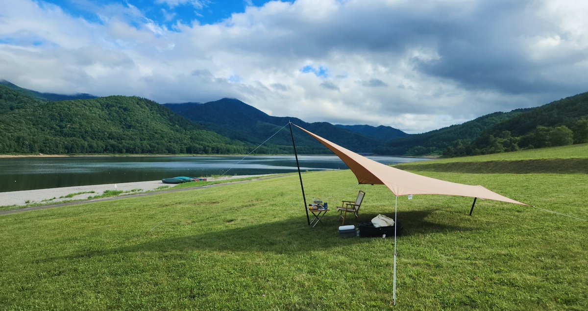 mabucamp's tweet photo. 今日は念願の
北海道キャンプへ
行ってきました。
全てのギアを
沖縄から持参。
場所は
かなやま湖畔キャンプ場🎵
お昼は北海道なので
ジンギスカン😋
ビールは
サッポロクラシックで
初の北海道キャンプを
満喫してきました｡😊
#北海道キャンプ
#かなやま湖畔キャンプ場
#北海道旅行 https://t.co/WGXOJwKdBR