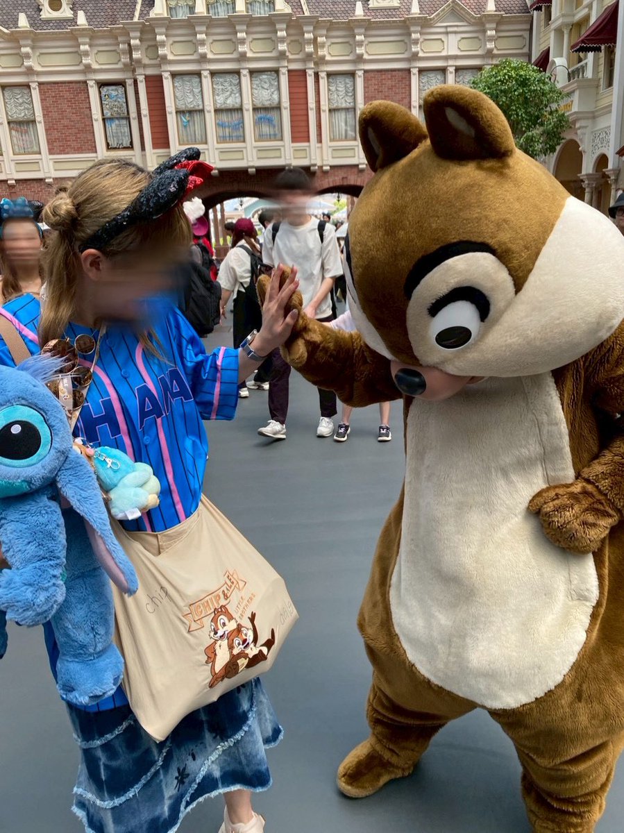 s_pulse0703's tweet photo. ディズニーに行ってきました🐭
早起き頑張ったらめちゃめちゃ上手く回れすぎた1日目のシー
シーで張り切りすぎてのんびり回った2日目のランド
2日ともチデグリできて幸せでした🫶
また行きたいでーす！
#Disenysea #Disneyland https://t.co/jyDegwmOlO