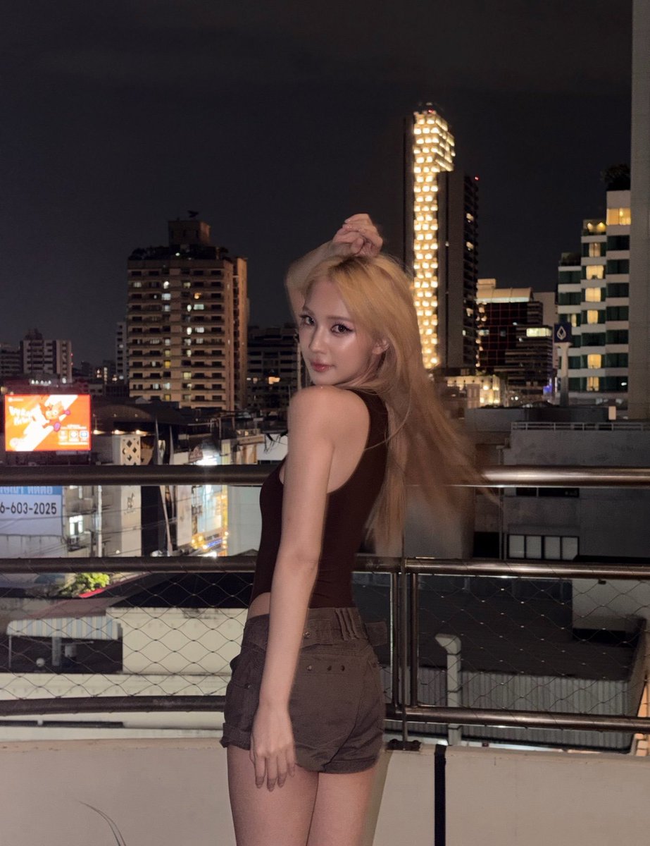 Joymas96's tweet photo. ตัวเองมองกล้อง https://t.co/RqwY3dLvuu