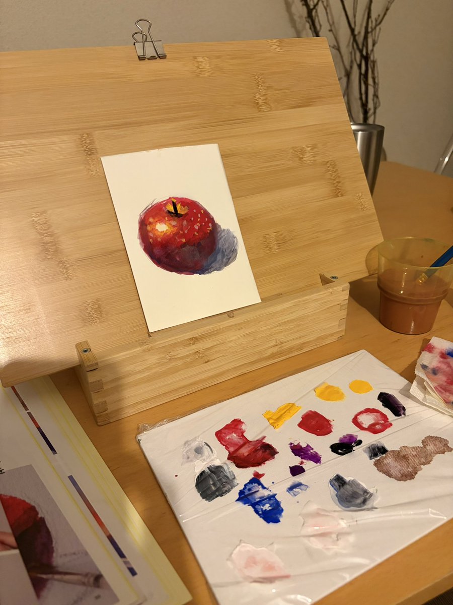 kaiteitobinzoko's tweet photo. 🍎アクリルガッシュはすぐ乾く。短気なので合ってる気がする https://t.co/ksA7cbl5mT