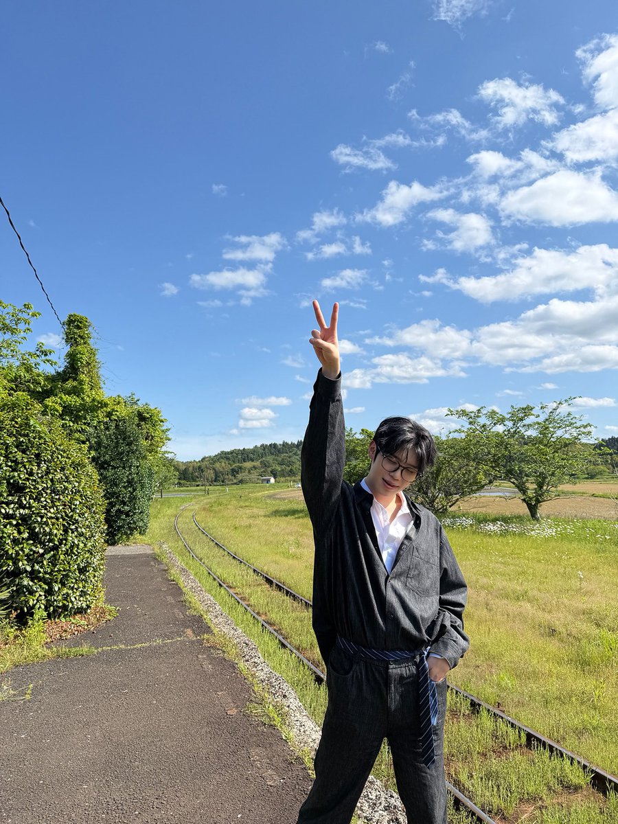 xox_ro7's tweet photo. #2019여고생vibe ㅋㅋ https://t.co/D0vk9R3Qme