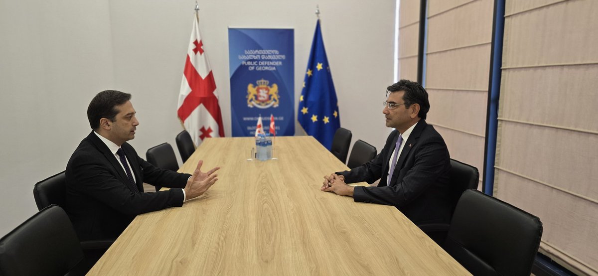 TC_TiflisBE's tweet photo. Büyükelçi Mustafa Türker Arı, Gürcistan Ombudsman'ı Levan Ioseliani'yi ziyaret ederek çalışmaları hakkında bilgi almıştır. Tiflis, 20 Temmuz 2026 🇹🇷🤝🇬🇪 https://t.co/ZdBJi6HPyL
