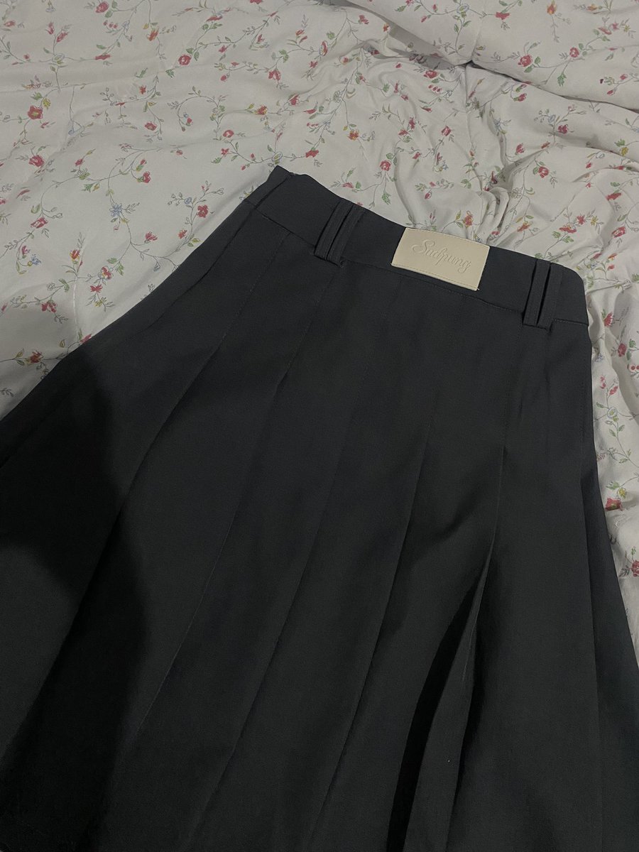 realovemintchoc's tweet photo. ส่งต่อกระโปรง sudpung รุ่น Lily
สีเทาดำยาว size S 
เอว 25-26 สพ 36 ยาว 23
✅ 250.- ส่งฟรี

เคยใส่แค่ครั้งเดียว 

#ส่งต่อเสื้อผ้า #ส่งต่อ #ส่งต่อกระโปรง #ส่งต่อsudpung https://t.co/YrICoTE9nF