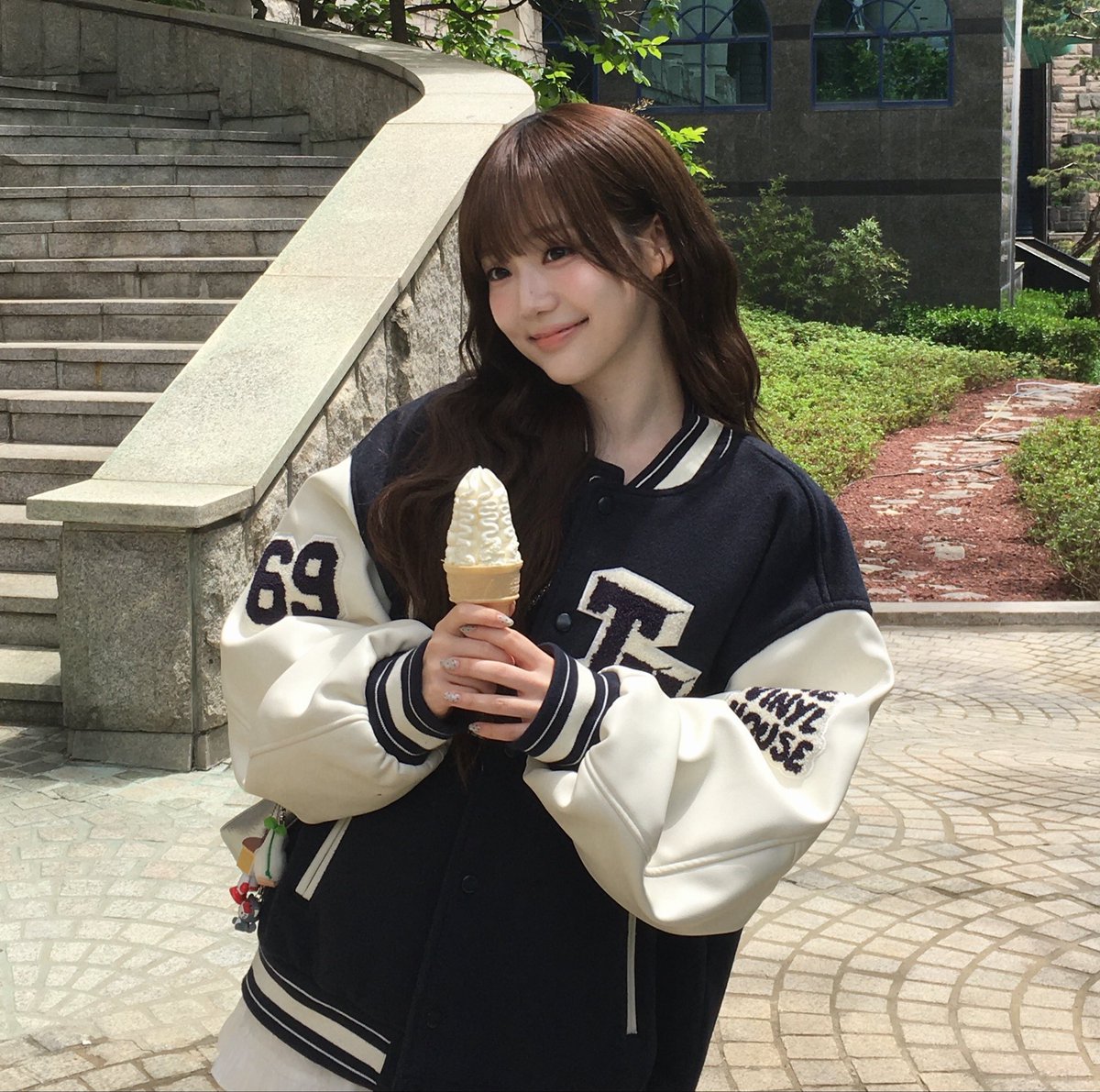 oddXinyeoubi's tweet photo. heavy on the rival top notchers in different universities but secretly gfs pill https://t.co/HY56yRMTUG