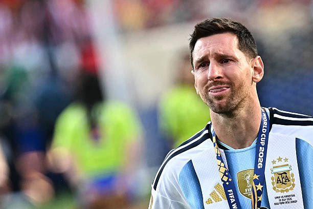 A1121211's tweet photo. @SBF_9 تكفي اي مدريدي 🤩❤️ https://t.co/Q7n1oXJtPr