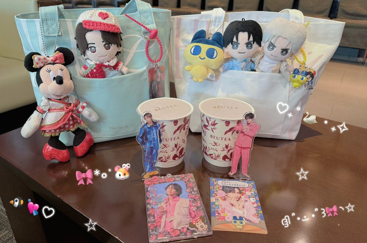 nooonmitsu_0917's tweet photo. 🍑🍑🍑🐟🍚🍳🪄︎︎◝✩
夏開始報告会！話止まらなかったね🤝
ありがとう🥹🥹🥹
暑いけどまだまだ楽しもうね🌻🍉♡

お揃いトートでぶりぶりしてきた〜笑💘
そして桃うますぎてペロリだった.....🫠♡ https://t.co/jZmY4nNuFY