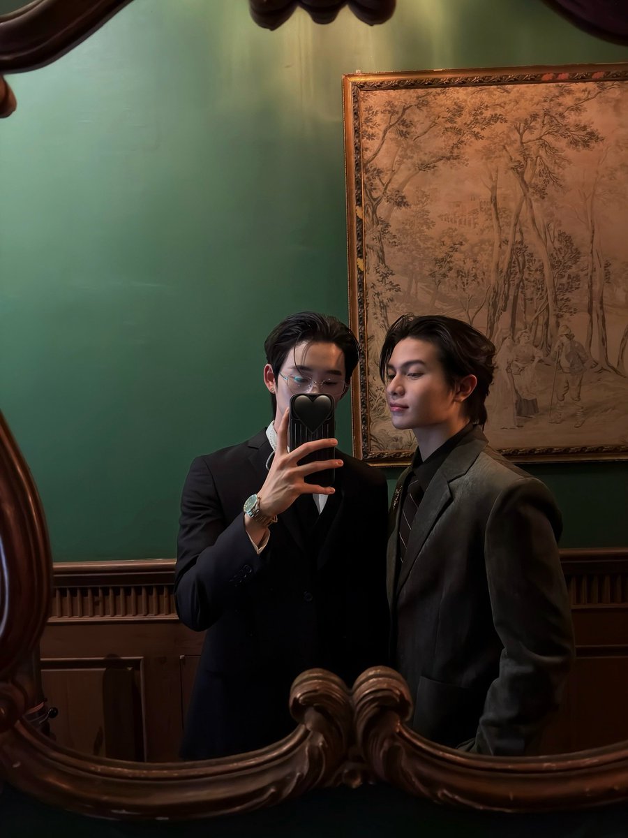 appch__'s tweet photo. กดเข้าไอจีปุ้บก้มีคนมาอวดแฟนปั้บ งง

#WilliamEst #ppnaravit 
#PeachAndMeSeries https://t.co/hxZoMu9a1S
