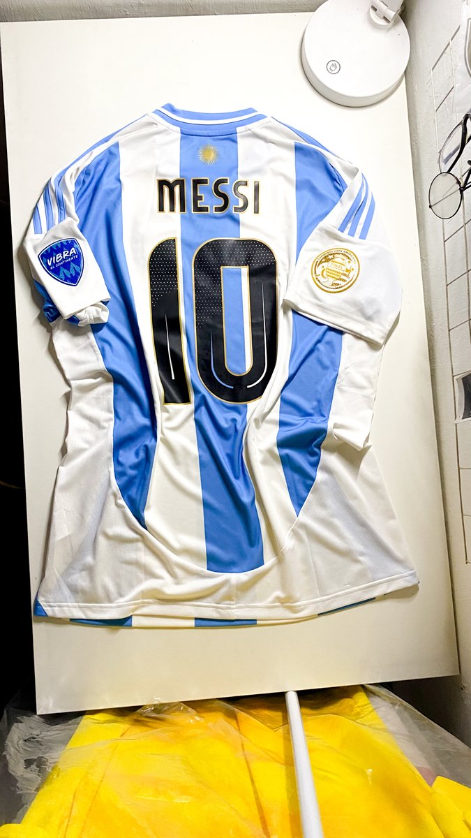 Marvinshirt's tweet photo. #messi https://t.co/x1Up4JWpby