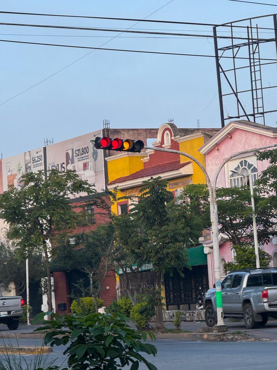 _CecyReynoso's tweet photo. Acá la evidencia, lunes 6:55 a.m. https://t.co/VPx2dTMDBc