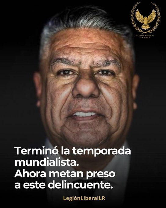 VioletViolett11's tweet photo. Terminó el Mundial y este corrupto ladrón tiene que ir preso. Basta de impunidad. https://t.co/PjIRyG0Czg