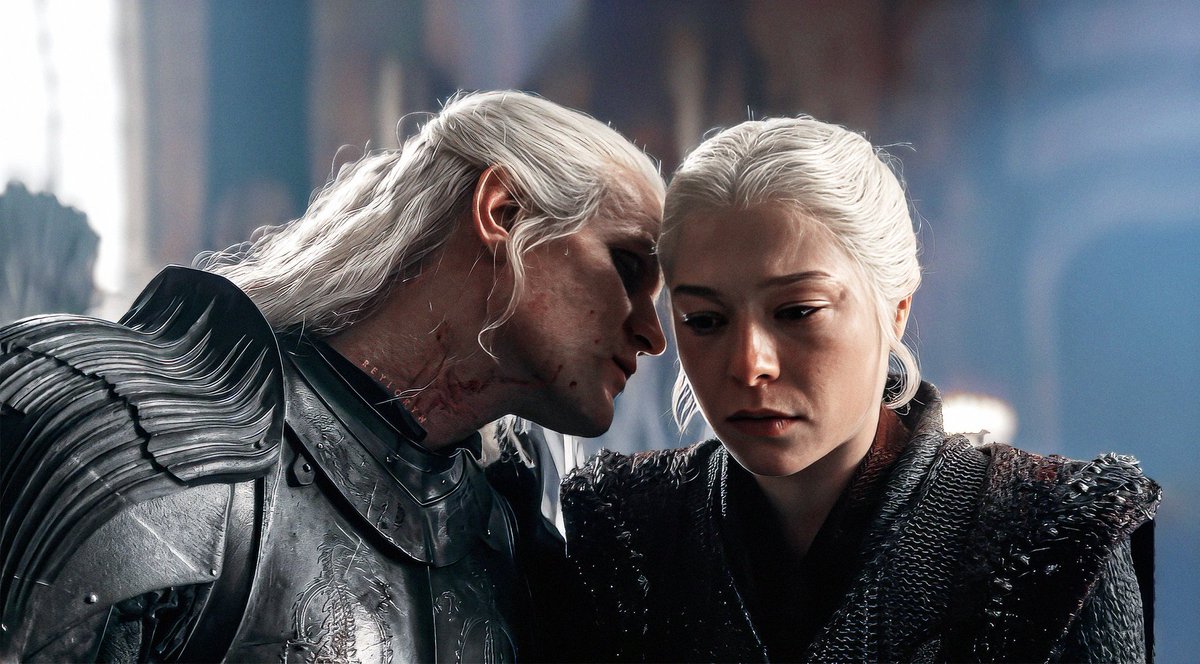 daemonthinker's tweet photo. "There is only one who can walk that path with her, and she chose him long ago. They have ever been two sides of a coin."

-Alicent Hightower, surprisingly https://t.co/0iVwEjij0A