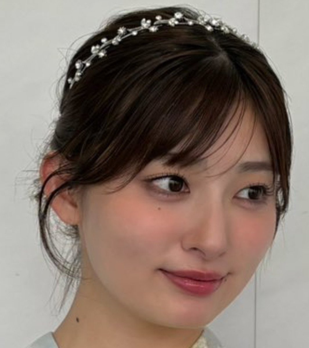 49nde3rIBN7hVrT's tweet photo. 吉川愛 https://t.co/ricZsIYxUI