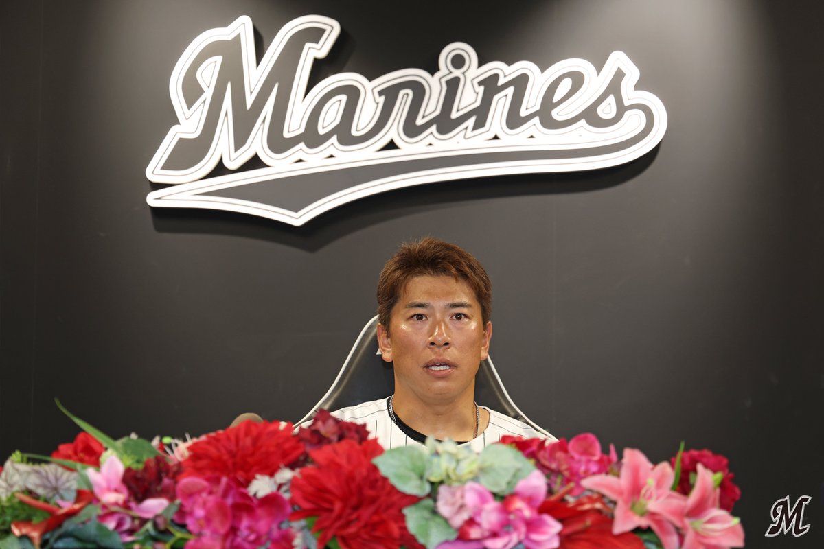 chibalotte's tweet photo. #角中勝也 選手が今季限りで現役を引退することになりましたのでお知らせします。
本日7/20(月・祝)、ZOZOマリンスタジアムで角中選手が引退会見を行いました。

▼角中選手コメントはこちら
https://t.co/VU3zHy50SB
#chibalotte https://t.co/owyXGUEIKx