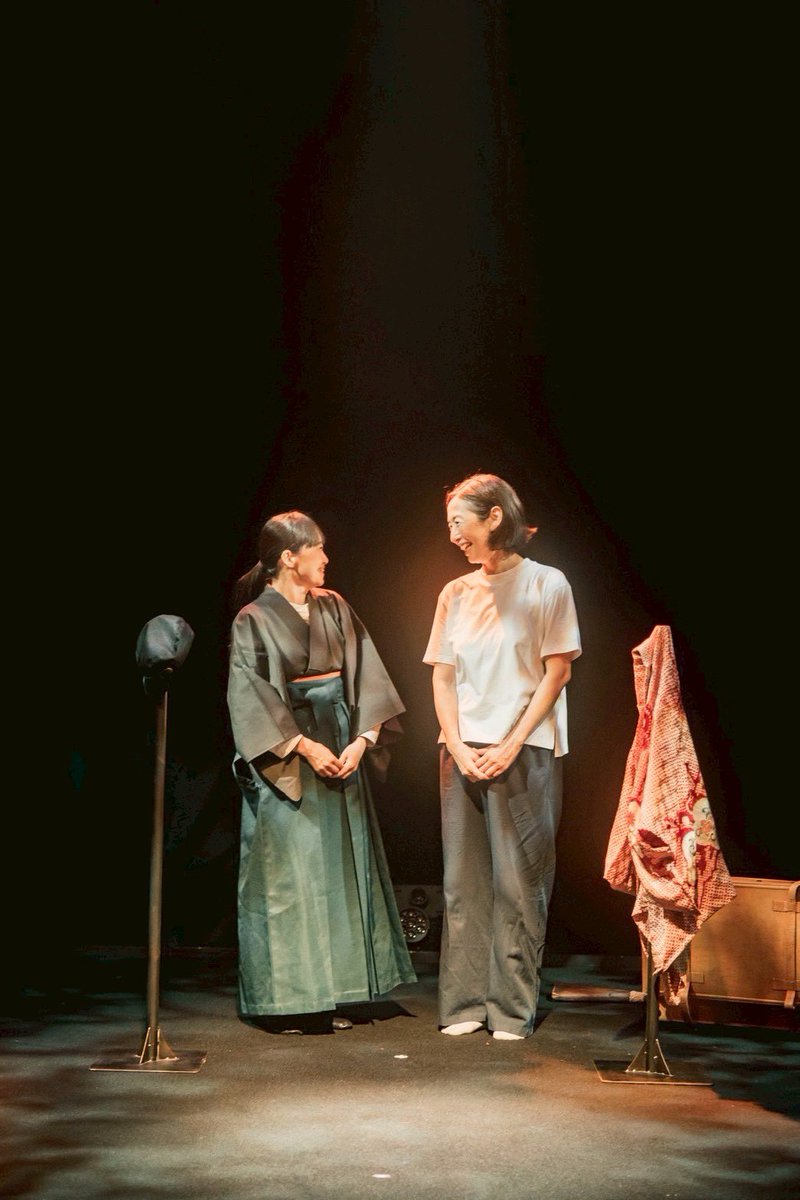 tosakayuriko's tweet photo. #in5ss
最強の一人芝居フェスティバル
「INDEPENDENT:5SS / JAPAN TOUR」
大阪公演、終了しました
皆様、ありがとうございました✨
あっという間に終わってしまった気がします
今週末は東京公演です🌻
とっても楽しみです

公演の詳細はコチラ↓
https://t.co/UNLfK8z65J
 #in5ss https://t.co/ETi6qxmMdr
