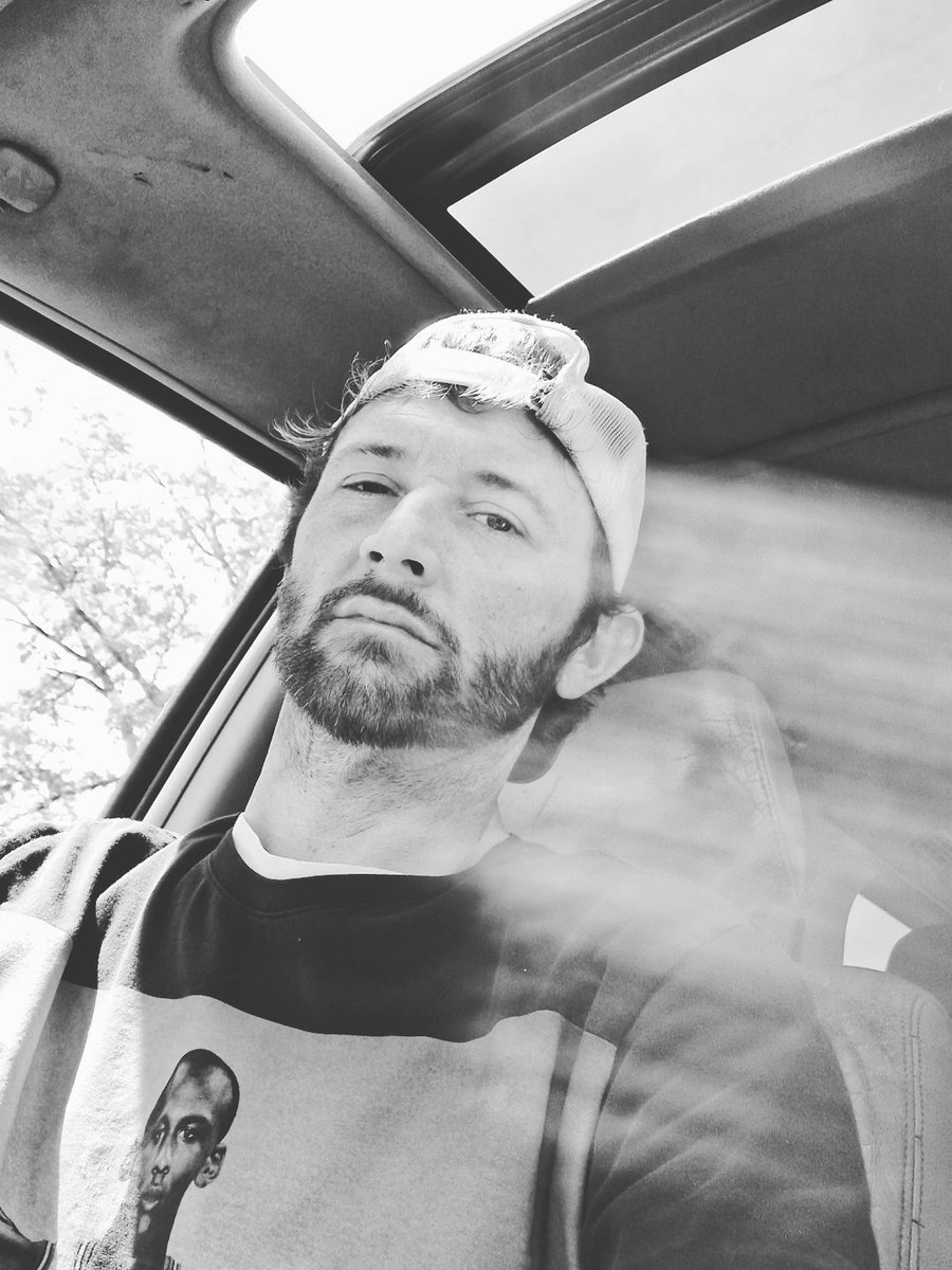 bluegrassboy912's tweet photo. #Blessed https://t.co/acvfojulVN