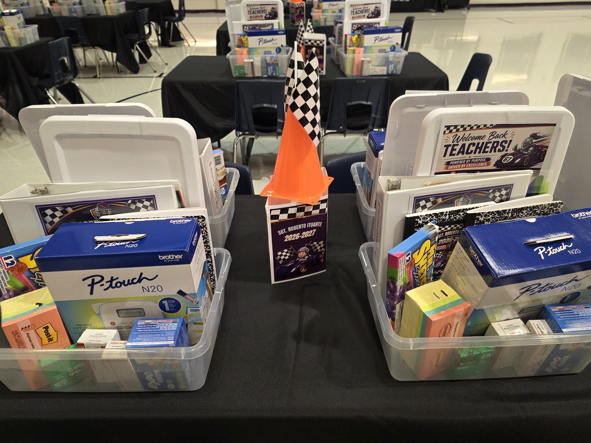cacost15_IES's tweet photo. Ready for our teachers this morning for the 2026-2027 school year! #PoweredbyPurposeDrivenbyExcellence! @Ituarte_ES https://t.co/xyBhAV3pjM