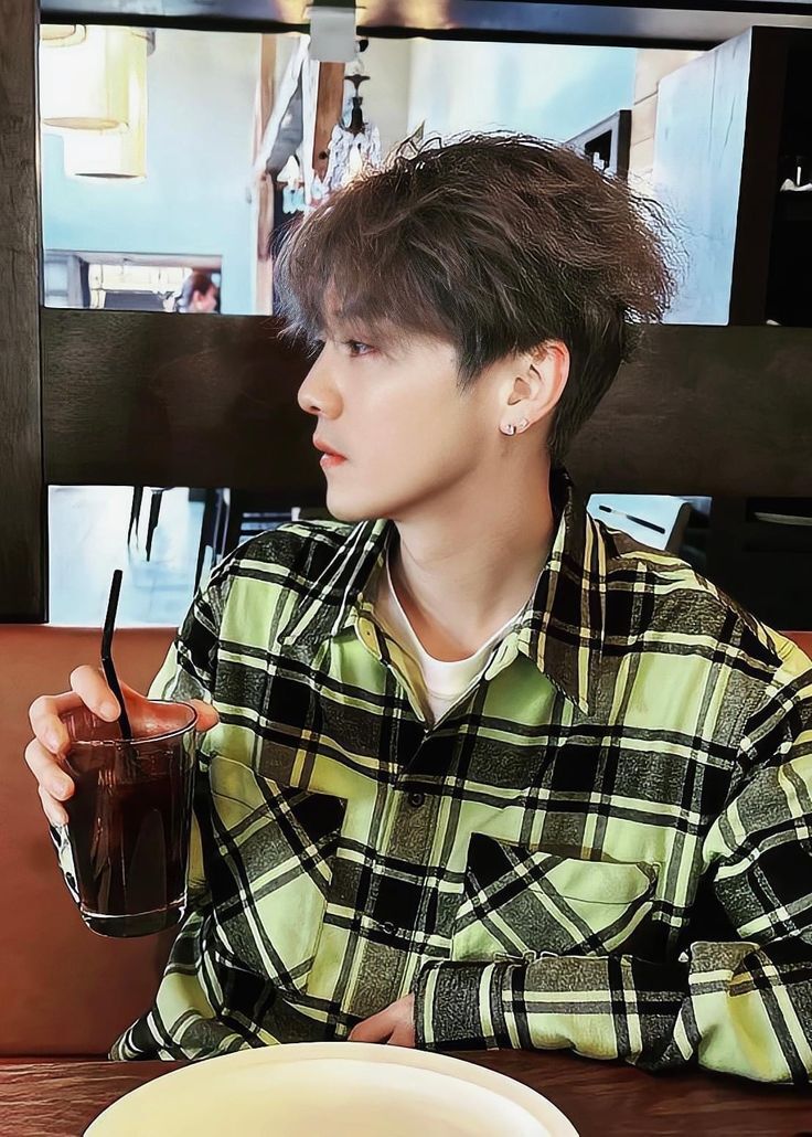 skyfesss's tweet photo. 💙 Masih ada yang kenal Luhan ? Ayo mvtualan

(Titipan) https://t.co/aPqGSvEA5D