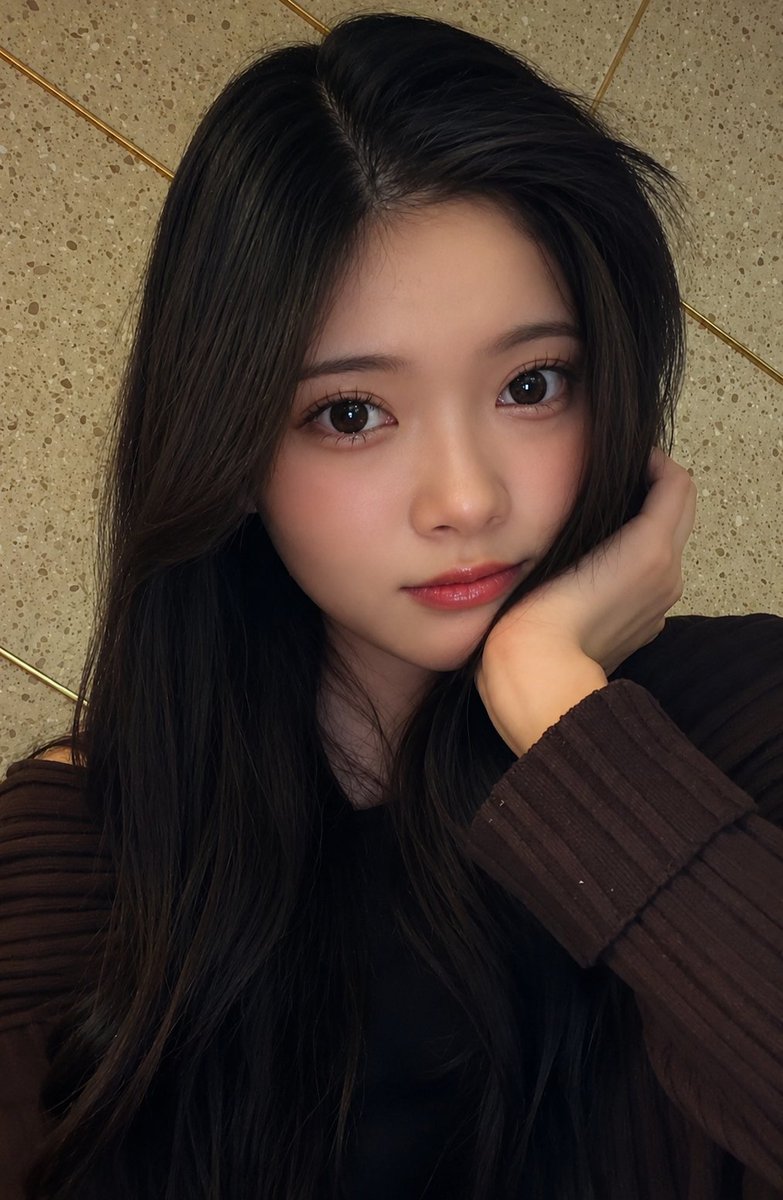 RevaDiMaria's tweet photo. Fiony Tiktok 

🔧 Reparasi biar gak blur kali https://t.co/5ii23xrZ6L