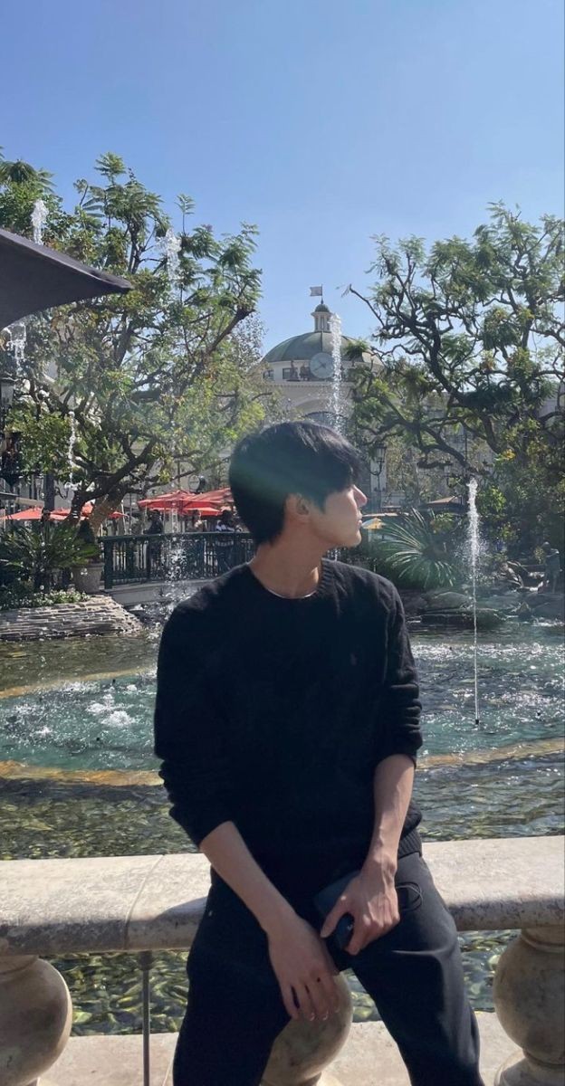 _DDo_0's tweet photo. 하.. 떵우 진짜.. 빨래 개야무지게 갤거 같고.. 자기만의 방식 있을거 같고.. 조금이라도 다르면 알아챔.. 일 거 같은게ㅋㅋㅋ 그리고 잘보이려는 전남친 전부 다 빨래개기 단계 실패 했는데 유일하게 성공한 사람 걍 아는 형 김두영일거 같은게 넘웃기고.. 너 할거 해. 그거 형이 할게 하면 유일하게 https://t.co/ktb21J0mv5