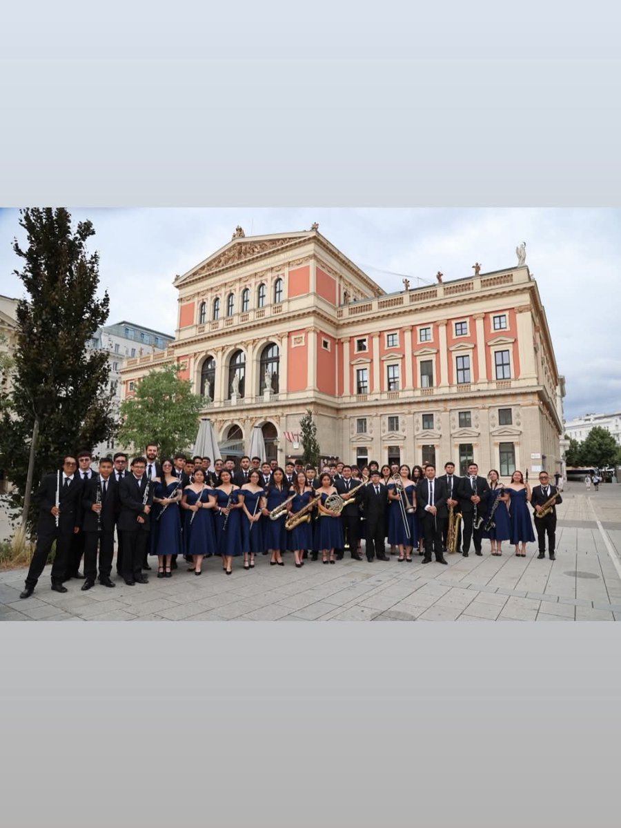 1anoticiass's tweet photo. .#Tibasosa, #Boyacá hace historia en Viena! 🇨🇴🎉
Premios obtenidos por la Banda Sinfónica de Tibasosa en el World Orchestra Festival and Competition Vienna 2026: https://t.co/dJAAW0SDhb
