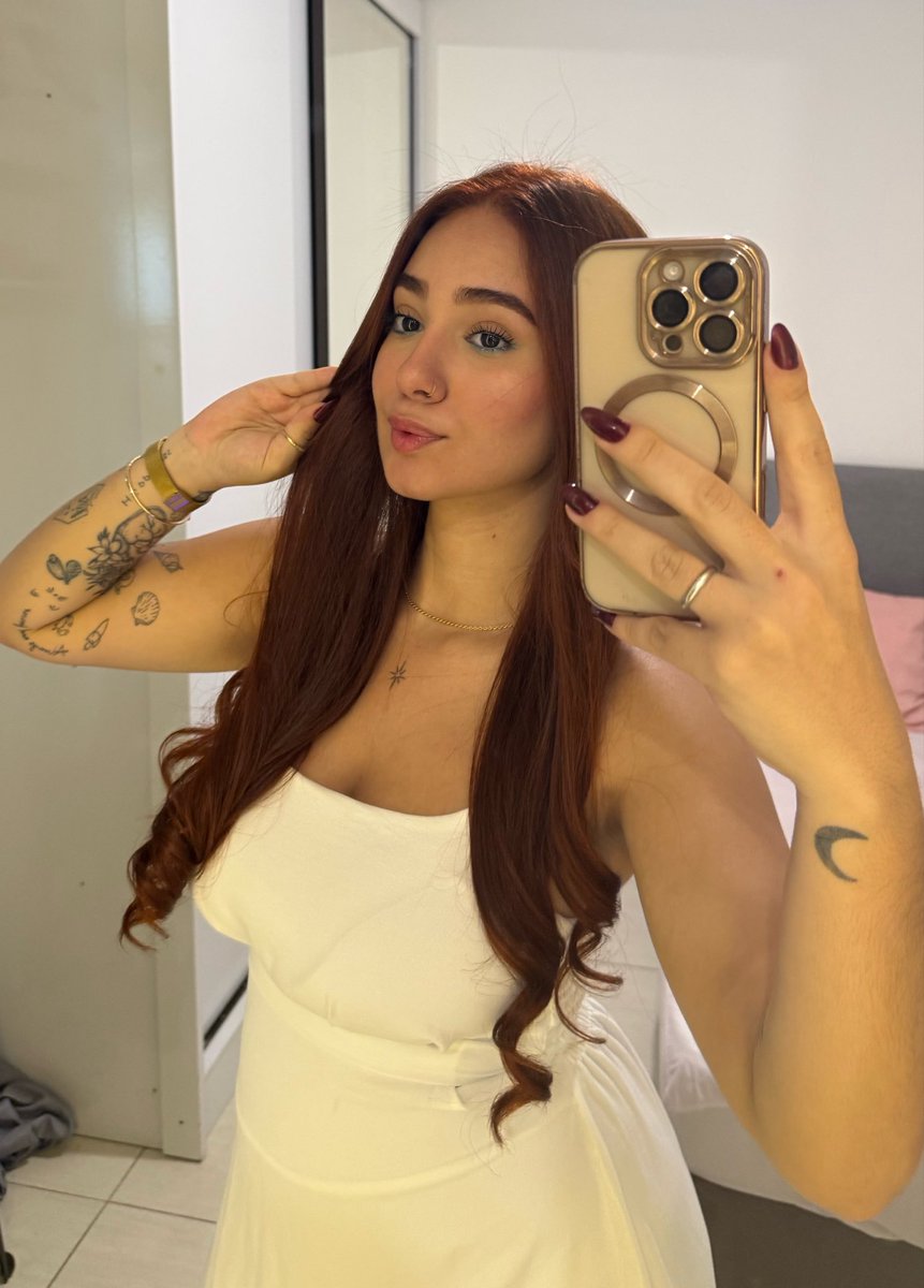 D_s24_'s tweet photo. 19 semanas da minha Florinha🌸
Cada dia que passa a ansiedade pra te conhecer só aumenta 🥹 https://t.co/Sa1Zm86zTk