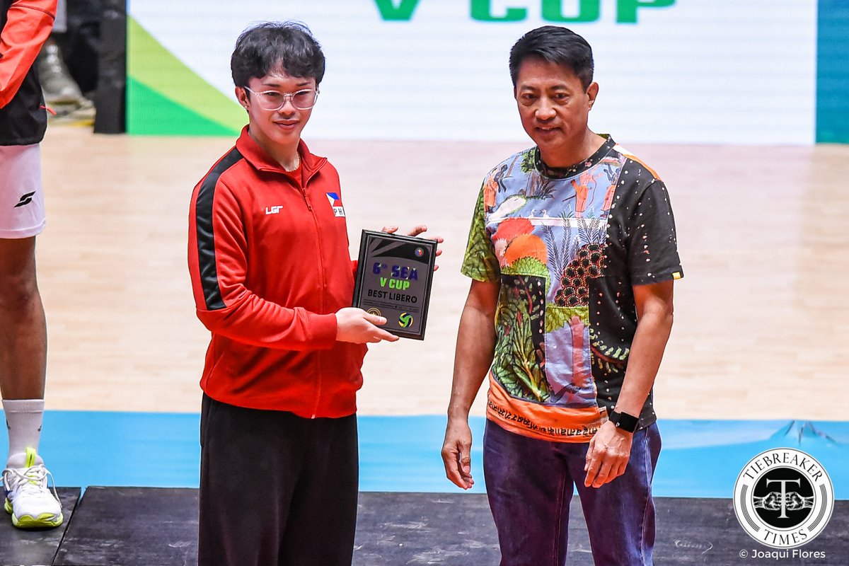 tiebreakertimes's tweet photo. Josh Ybañez thankful for Angiolino Frigoni's trust after another #SEAVCup Best Libero honor, by @justinvalencia_
#ReadMore 👉 https://t.co/uHuwTzfURE
#Sambansa https://t.co/ag18ztVm30