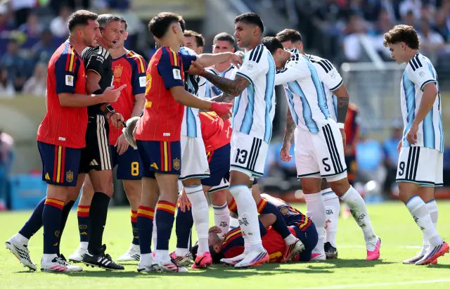 solofichajes123's tweet photo. 🚨Informa @SkySportsNews que la FIFA investigará el comportamiento de Argentina tras perder la final del Mundial https://t.co/bnAl0fl0PX