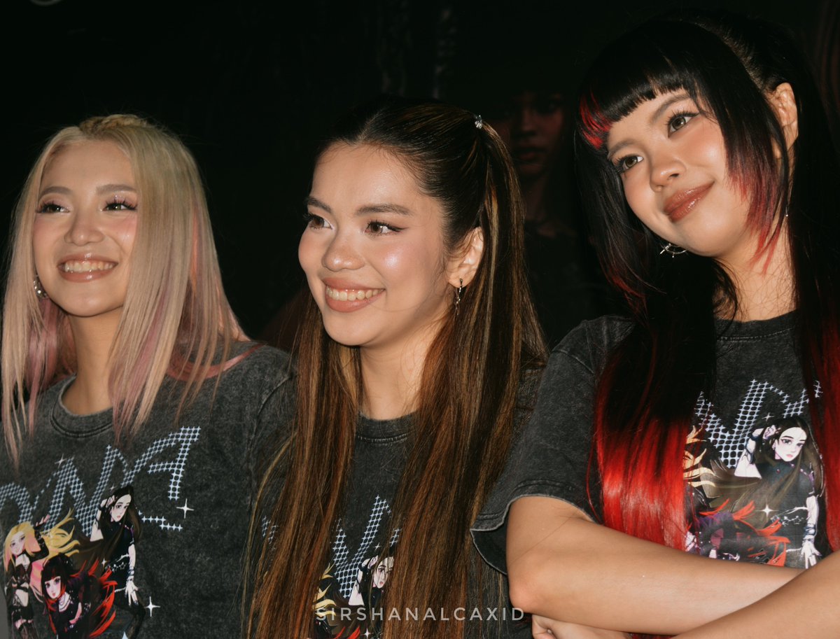 sirshanalcaxid's tweet photo. Lagi't lagi, girls. Forever proud!
#DNA #DNA_FirstAlbum
#DNAAlbumshowcase https://t.co/X3mwUg2BXG