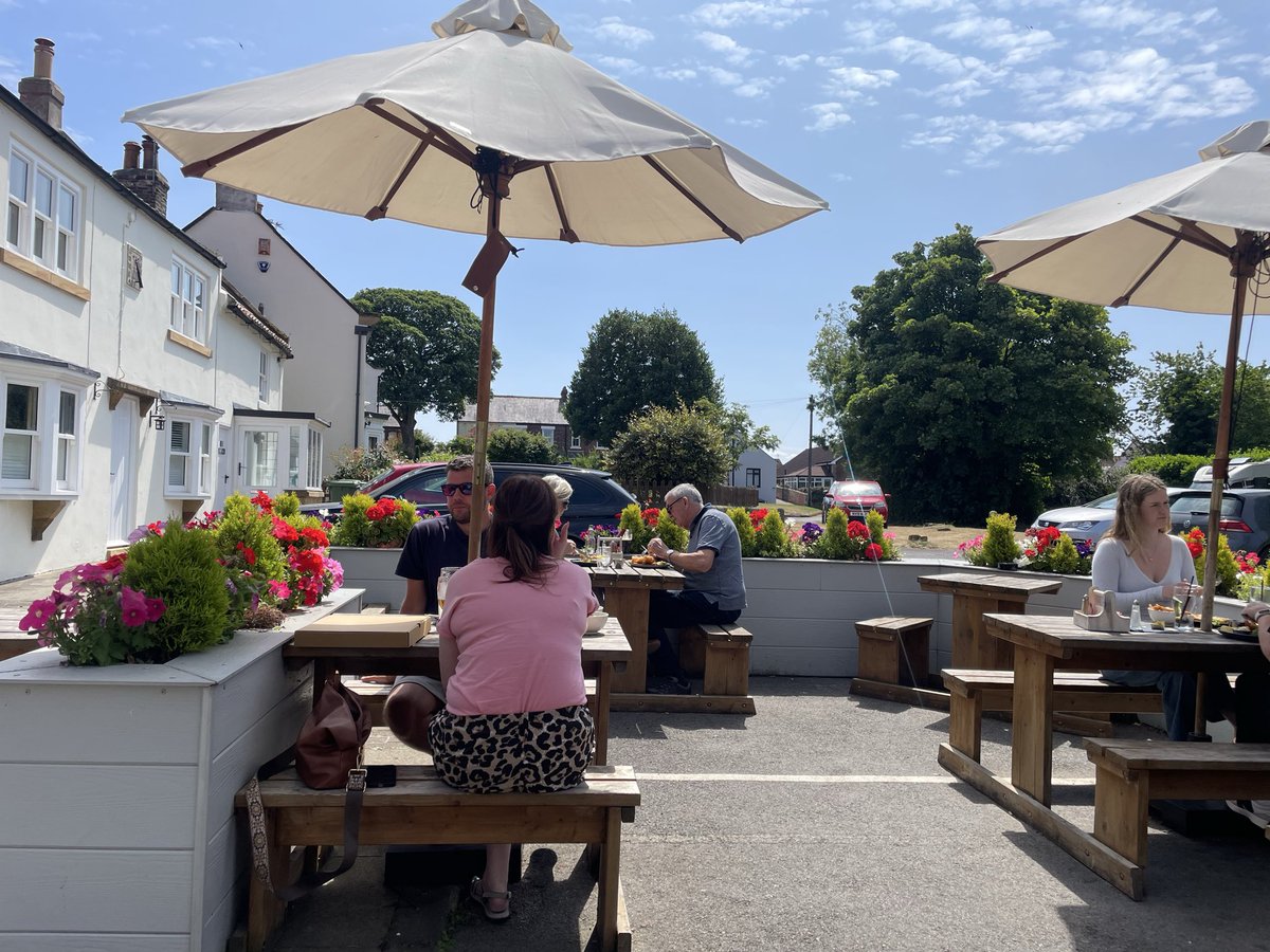 ScudandthesTig's tweet photo. Moved inland to Great Ayton, N Yorks, UK seeking a bit more summer heat and avoiding the onshore coastal freezing winds. One night stopover at @thebuckgreatayton πππ»
#vanlife #motorhomelife #greatayton https://t.co/0xZK409GyC
