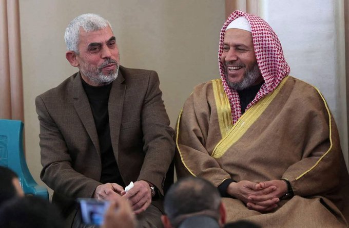 SadamKhalis's tweet photo. #Breakingnews 
#حماس دکتور خلیل اللحیة د شهید #یحیی السنوار ځای ناستی وټاکه
@AJABreaking https://t.co/sMaCP59VWE